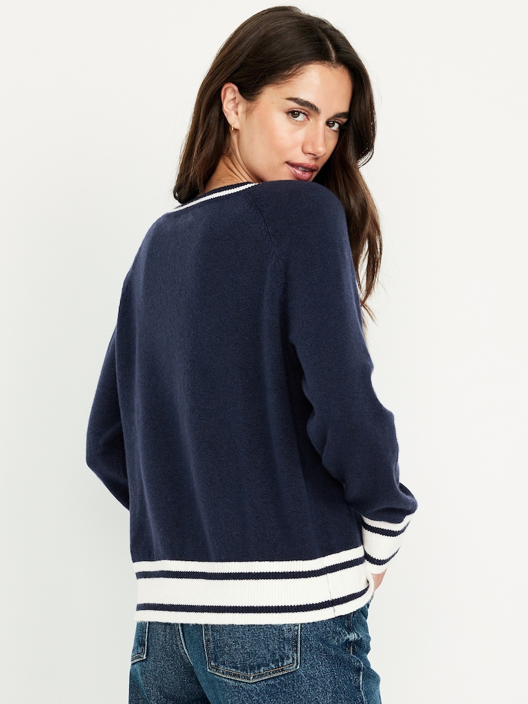 SoSoft Loose V-Neck Sweater