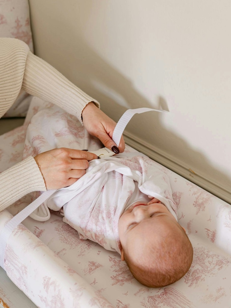 The Gilded Bird Contour Change Pad