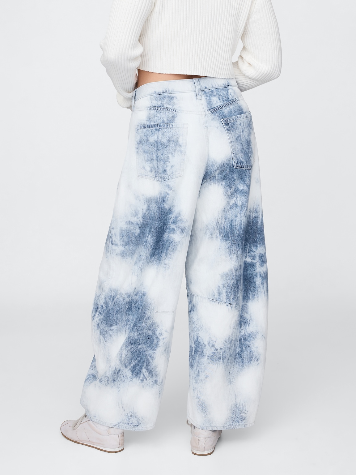 High Rise UltraSoft Horseshoe Jeans