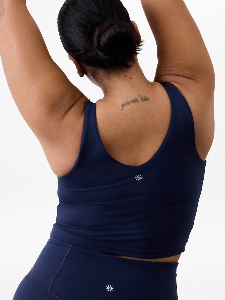 Transcend V-Neck Crop Sports Bra D-DD