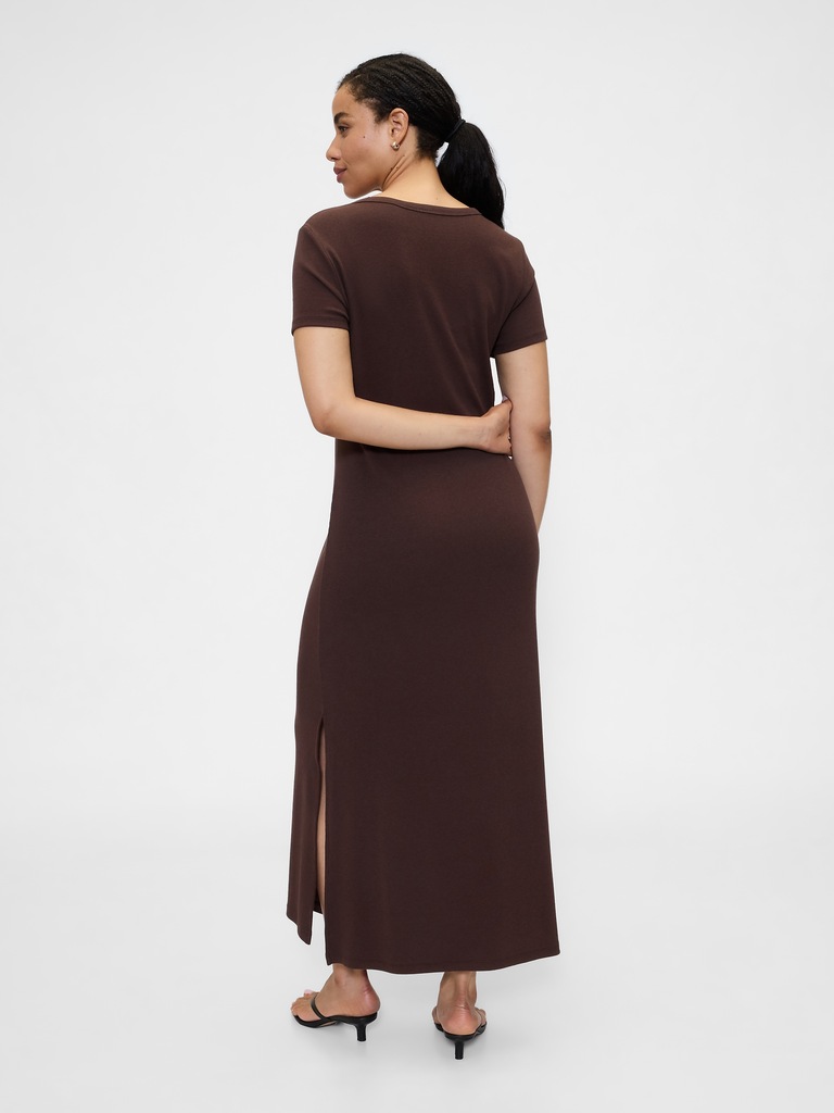 Ribbed Maxi Dress