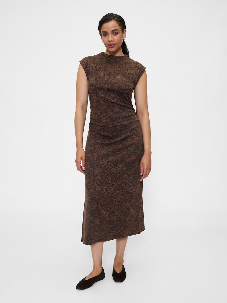 Modern Ribbed Mockneck Midi Dress