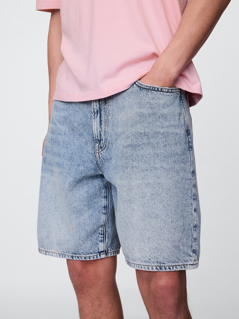 '90s Loose Denim Shorts