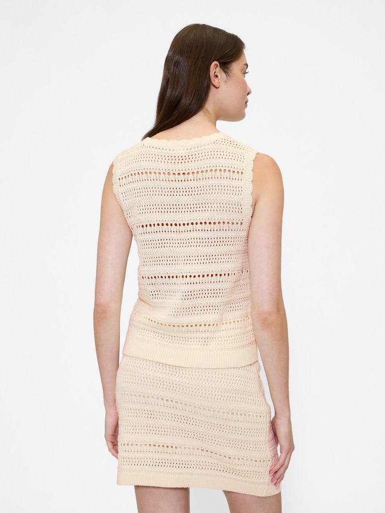 Sleeveless Mixed-Stitch Sweater Tank Top