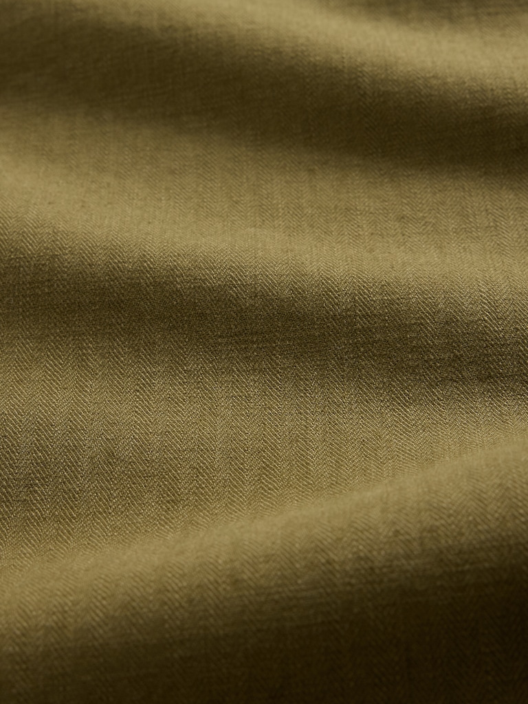 Modern Baggy Khakis
