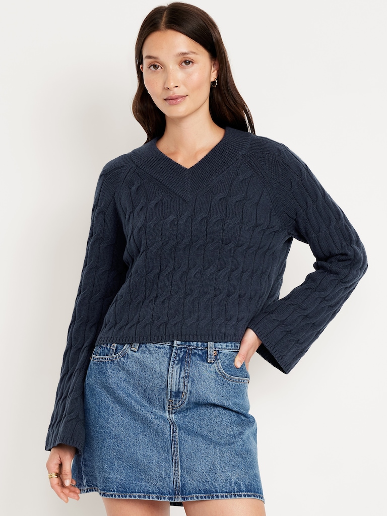 Wool-Blend V-Neck Cable Cropped Sweater