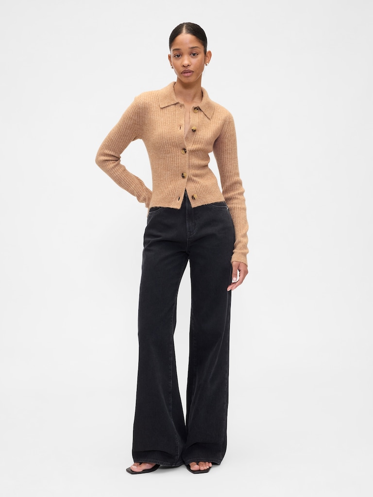 Fitted Cropped Collared Cardigan