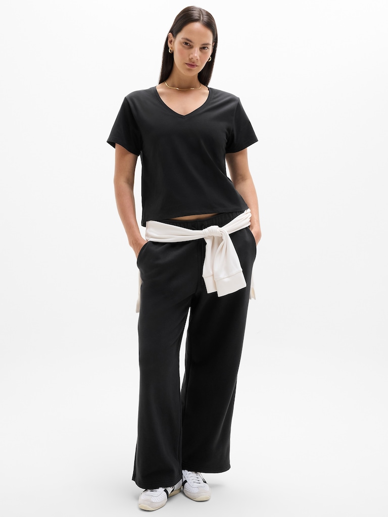 Essential V-Neck Tee