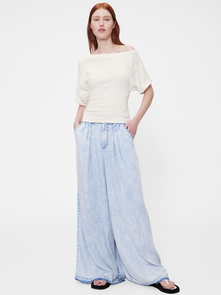 GapStudio Modern Off-Shoulder Top
