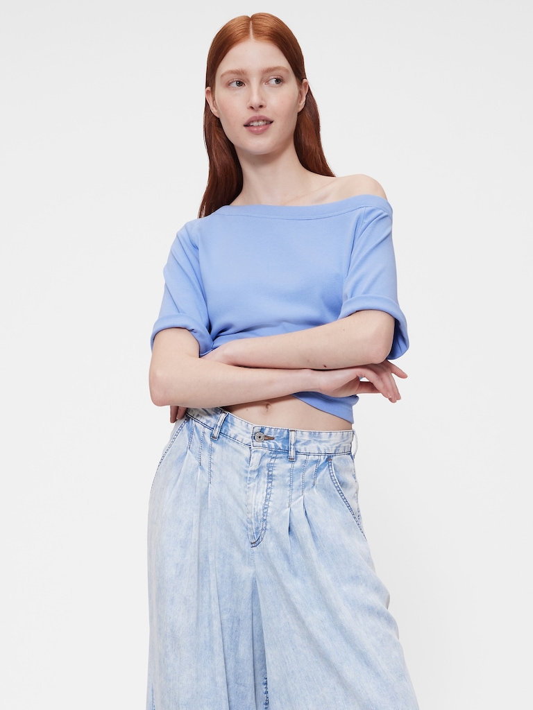 GapStudio Modern Off-Shoulder Top
