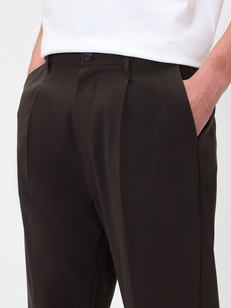 Relaxed Pleated Trousers