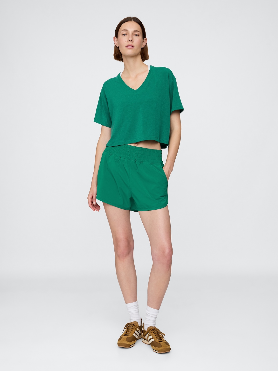 GapFit Breathe V-Neck Crop T-Shirt