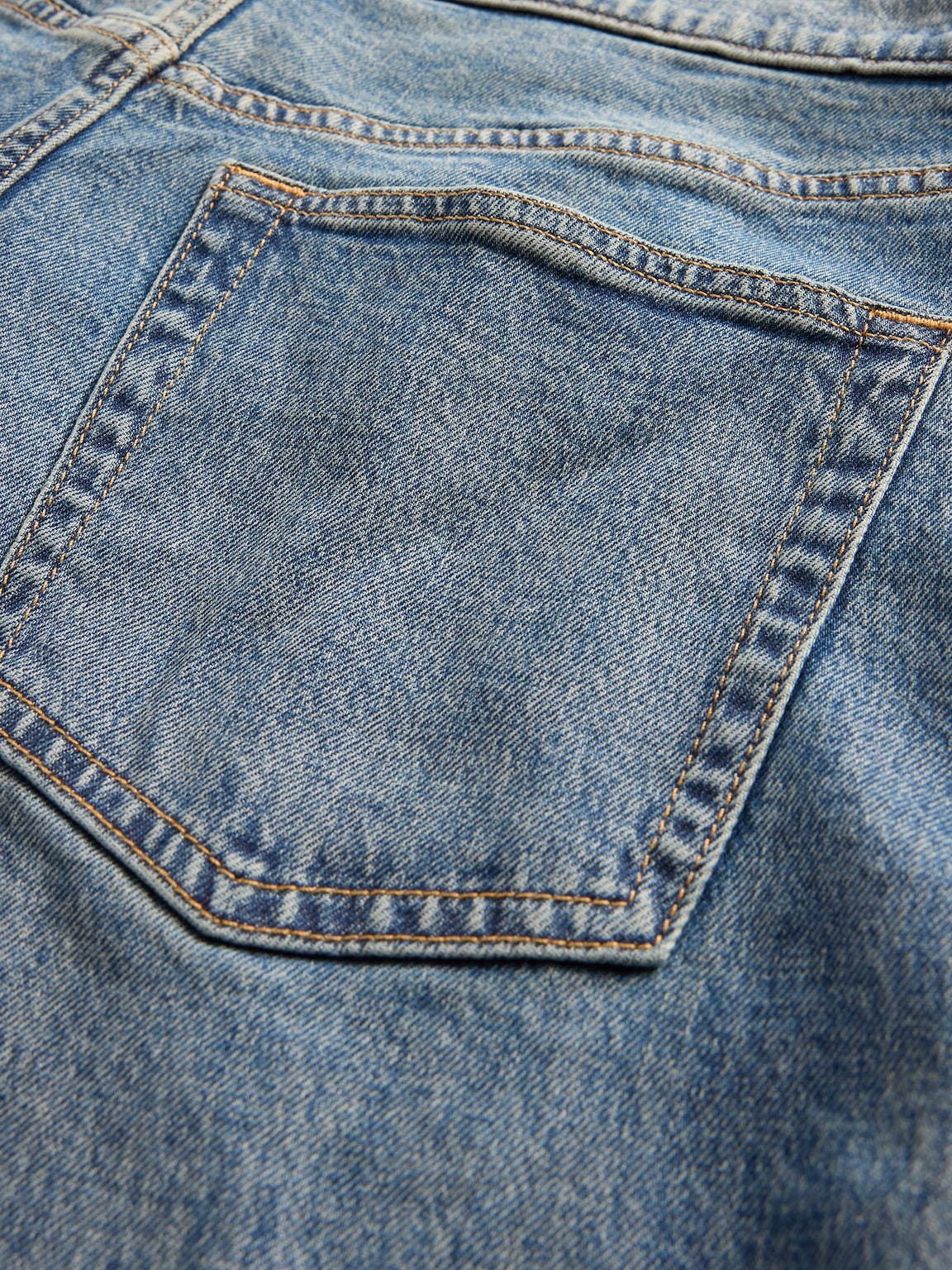 Low Rise '90s Loose Jeans