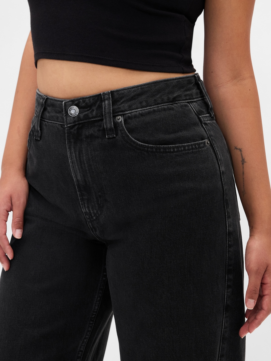 Curvy High Rise Barrel Jeans