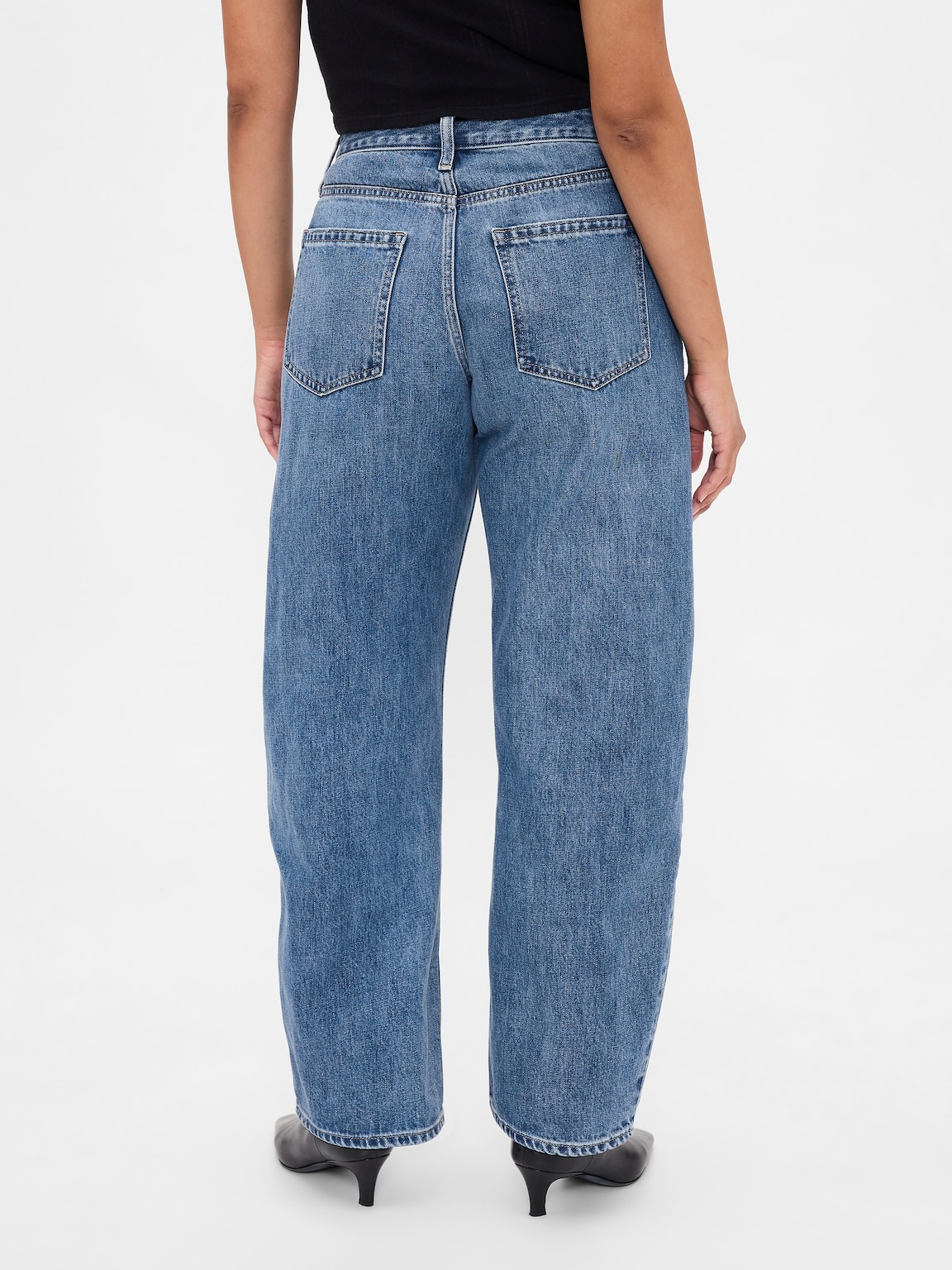 Curvy High Rise Barrel Jeans