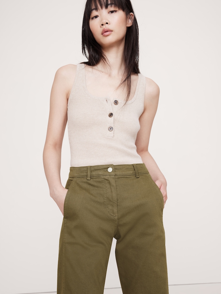 The Weekender Straight-Leg Pant