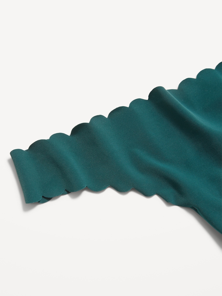 Low-Rise No-Show Scalloped Thong Underwear