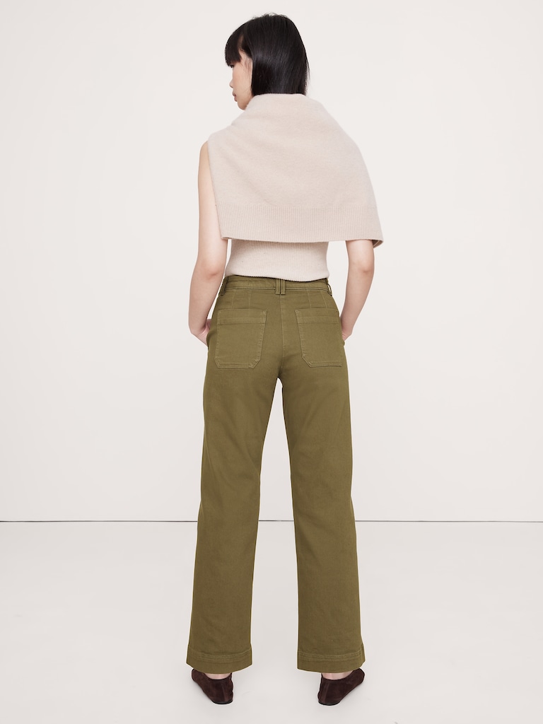 The Weekender Straight-Leg Pant