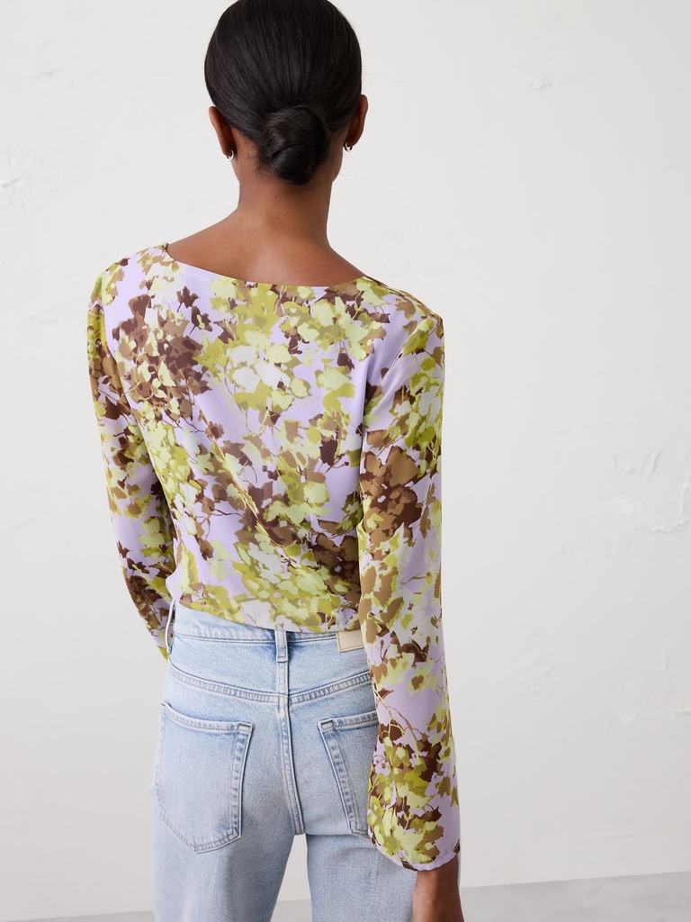 Cropped Shirred Sweetheart-Neck Top