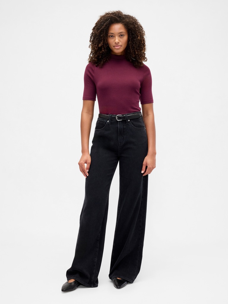 Modern Ribbed Mockneck T-Shirt