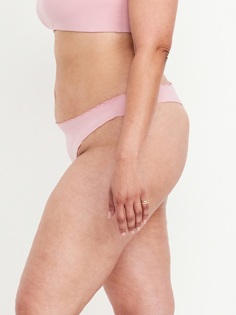 Low-Rise No-Show Scalloped Thong Underwear