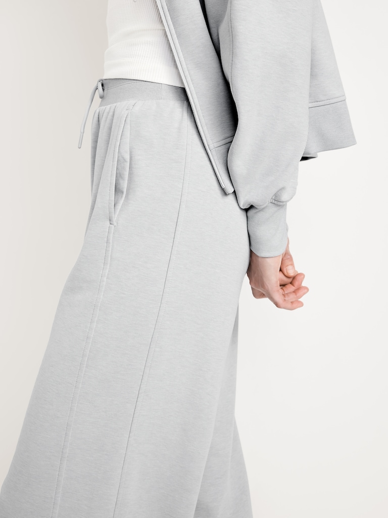 Extra High-Waisted Dynamic Fleece Wide-Leg Sweatpants
