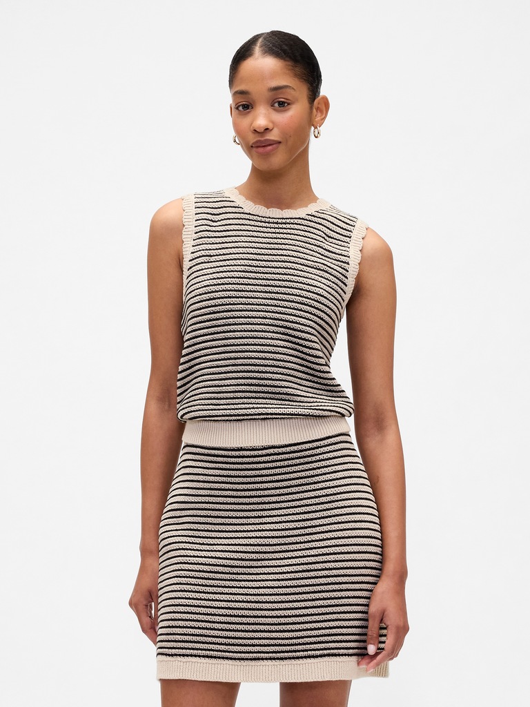 Sleeveless Mixed-Stitch Sweater Tank Top