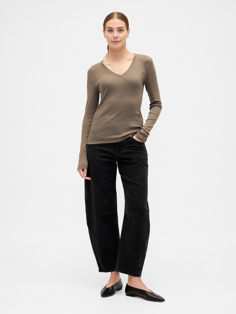 Modern Ribbed V-Neck T-Shirt