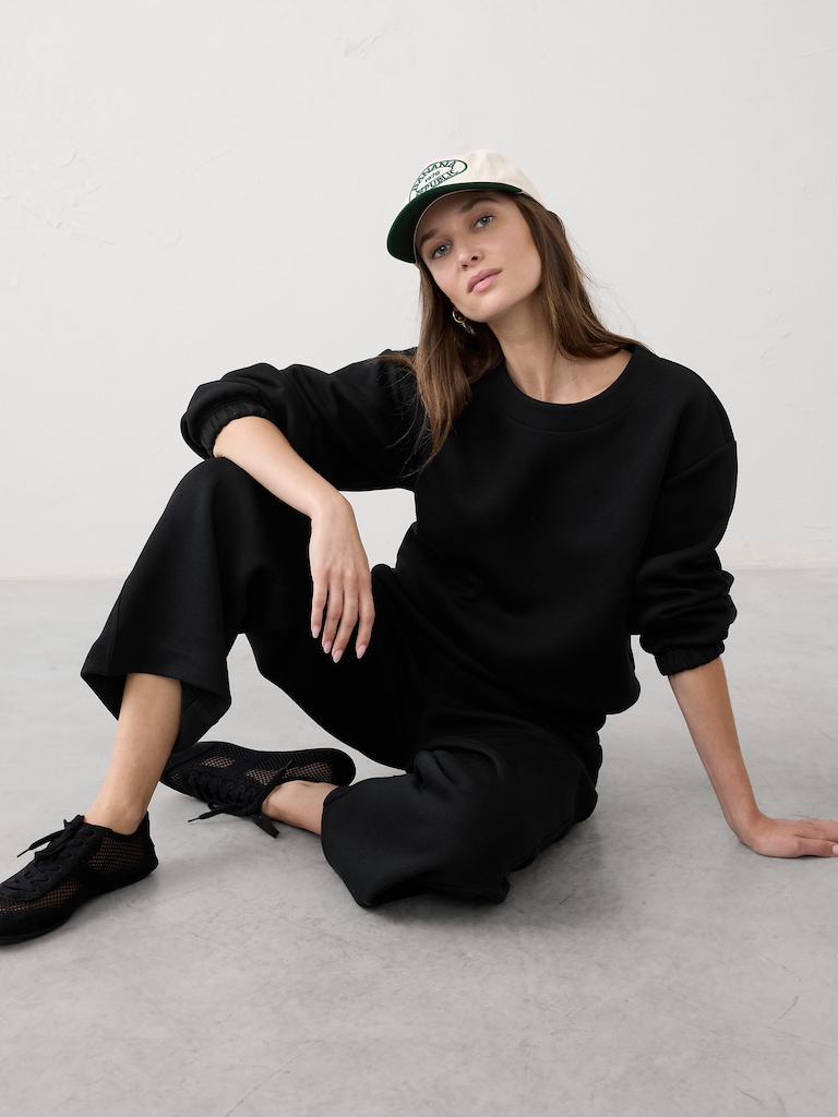 Weekender High-Neck Sweatshirt