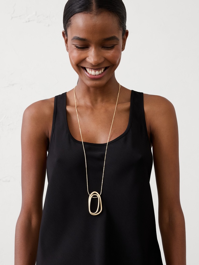 Organic Shape Pendant Necklace