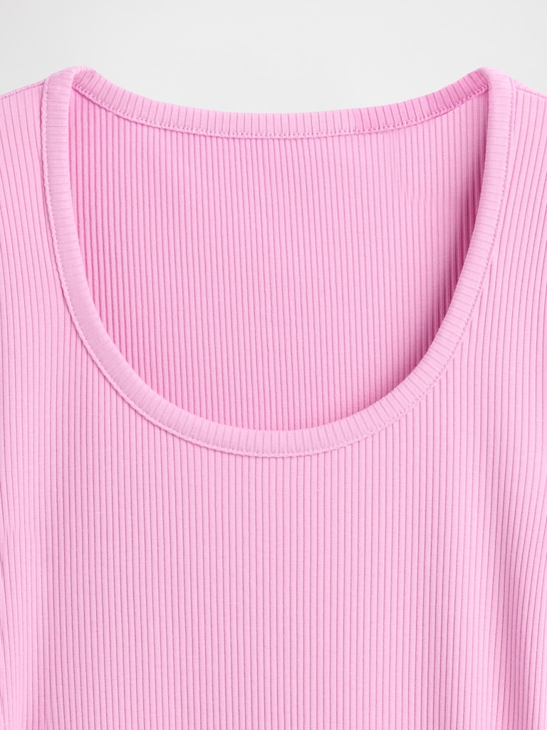 Modern Rib Scoop Crop T-Shirt