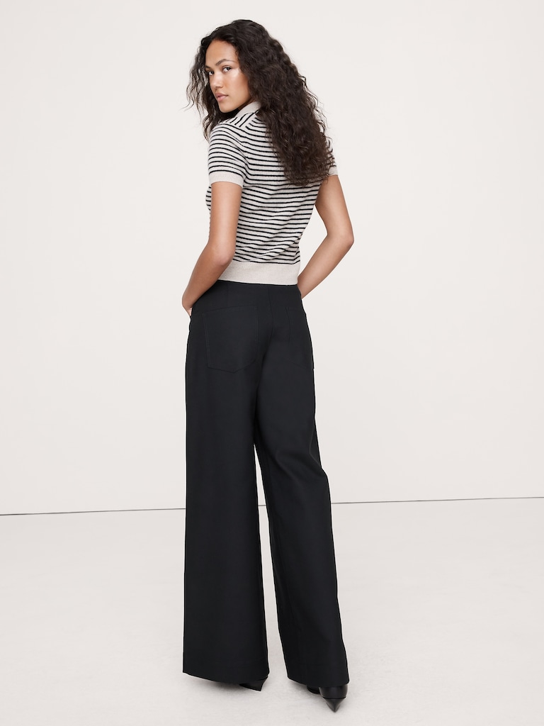 Mid-Rise Wide Leg Zip-Front Pant