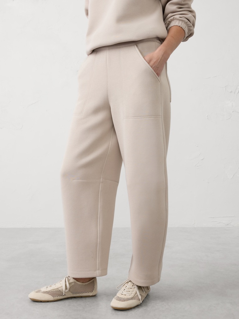 Weekender Slim Barrel High-Rise Pant