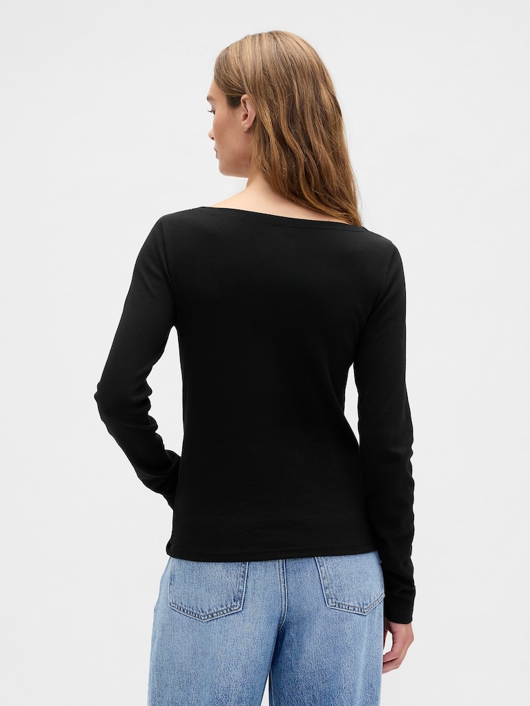 Modern Ribbed Boatneck T-Shirt