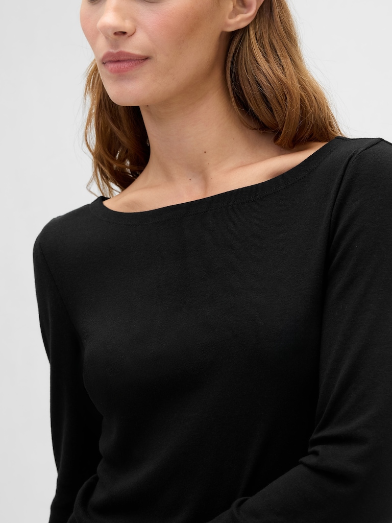 Modern Ribbed Boatneck T-Shirt