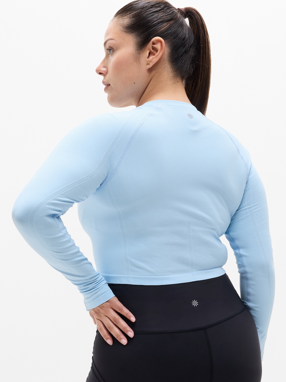 Momentum Flex Crop Top