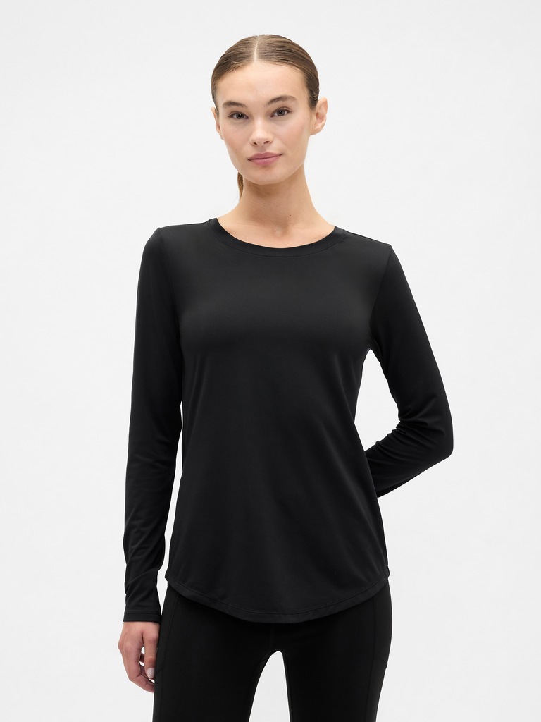 GapFit Brushed Jersey Curved-Hem T-Shirt