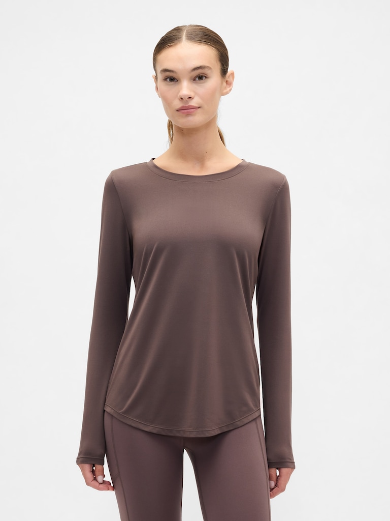 GapFit Brushed Jersey Curved-Hem T-Shirt