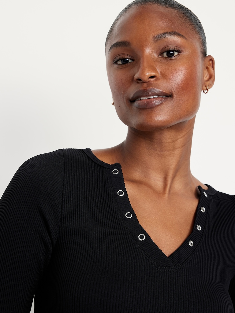 Exhale Seamless Cropped Henley Top