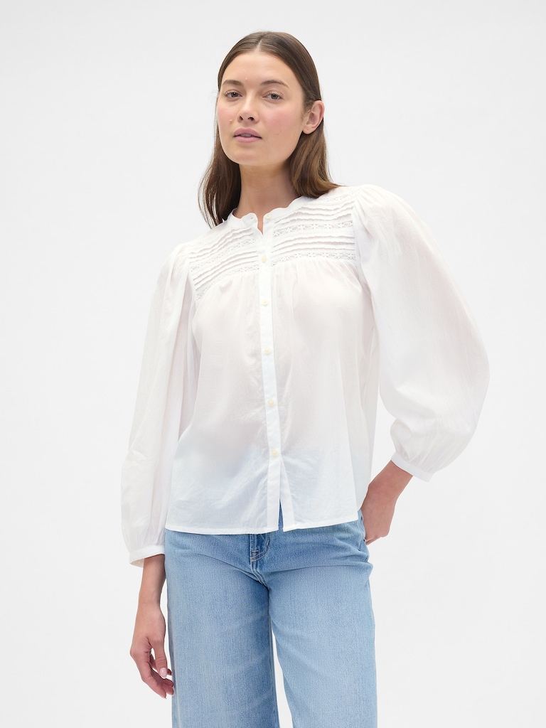 Relaxed Puff Sleeve Lace Top