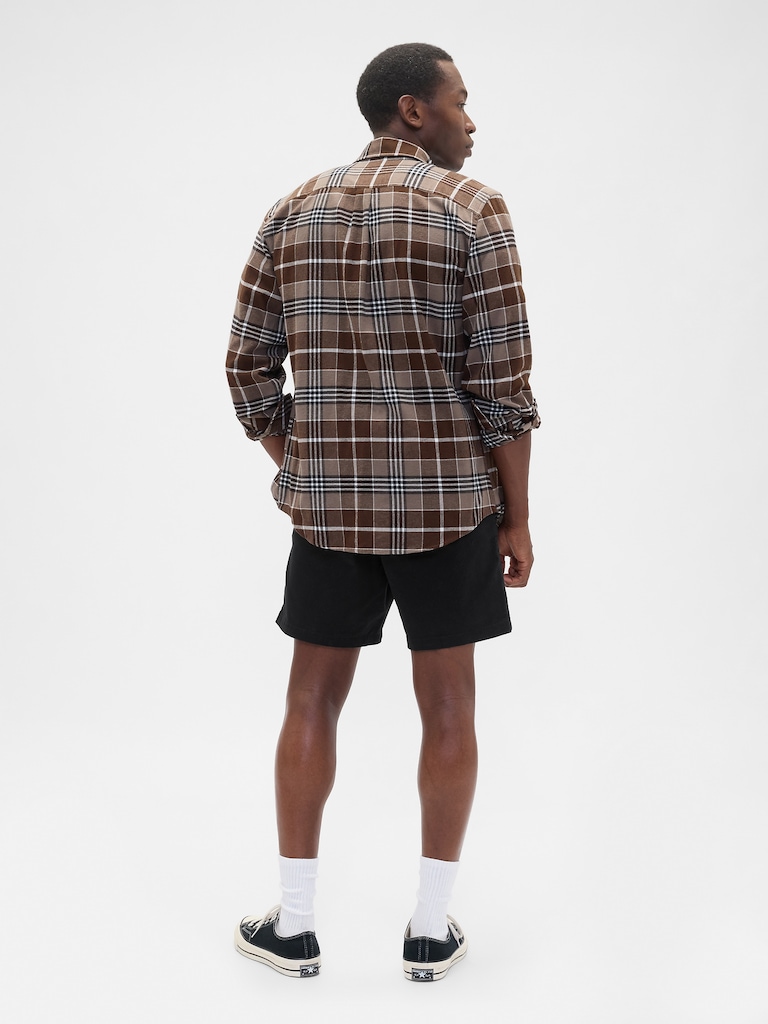 7" Essential Khaki Shorts