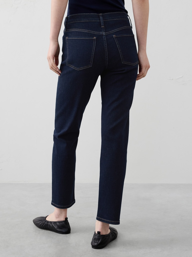 Mid-Rise Slim Jean