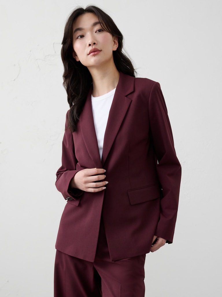 Sculpted Stretch Blazer