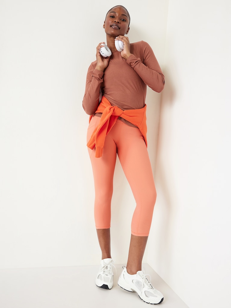 CloudMotion Keyhole Wrap Back Top