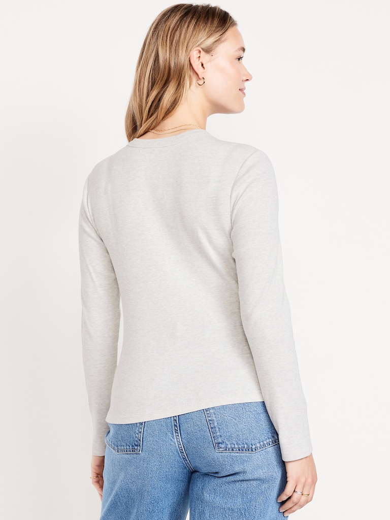 Snug Crew-Neck Long-Sleeve T-Shirt