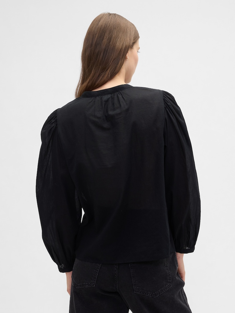 Relaxed Puff Sleeve Lace Top