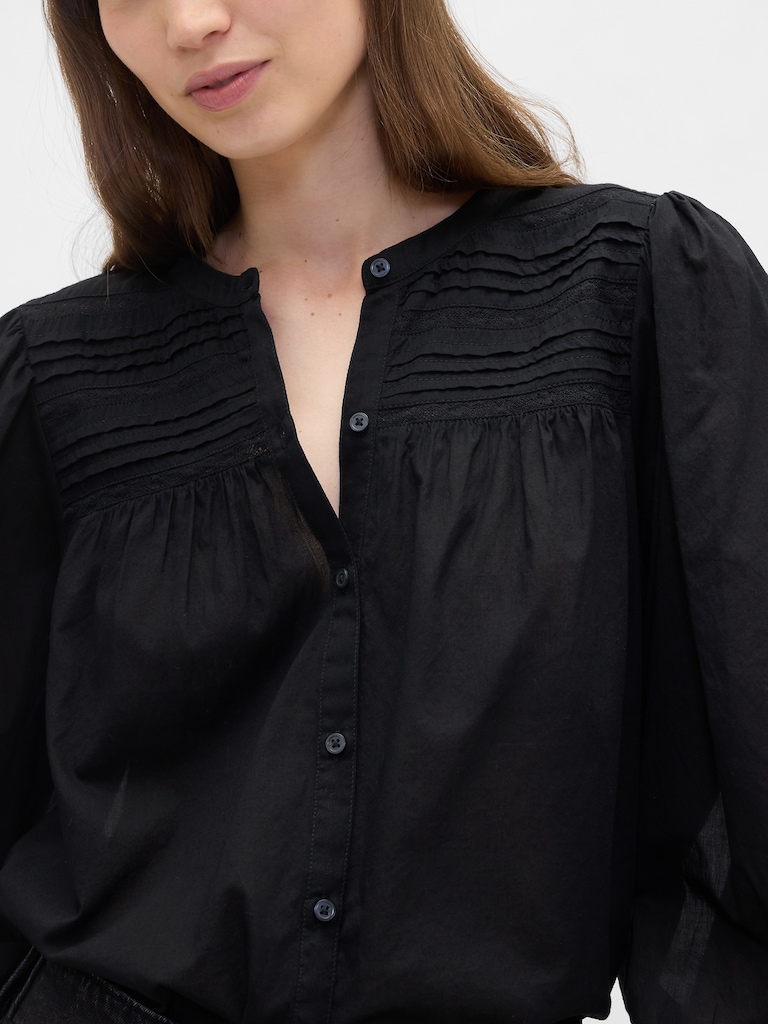 Relaxed Puff Sleeve Lace Top