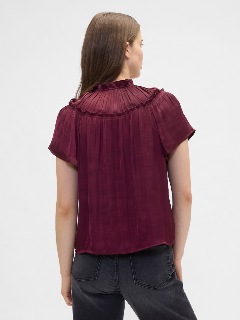 100% Recycled Relaxed Splitneck Top