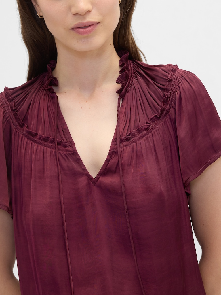 100% Recycled Relaxed Splitneck Top