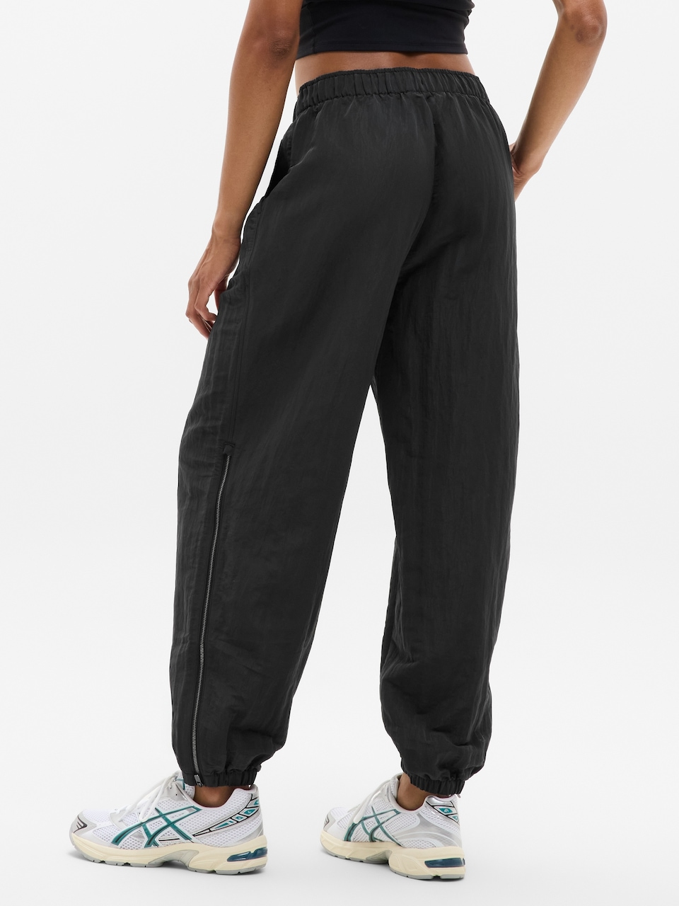 Pursuit Mid Rise Zip Jogger